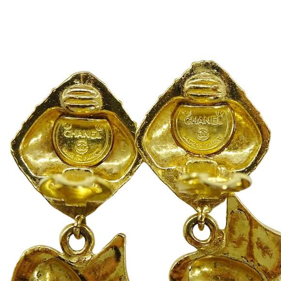 CHANEL Authentic Vintage Gold Earrings - Picture 5 of 10